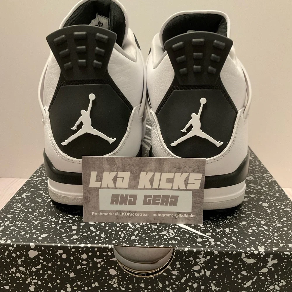 Jordan 4 Retro Military Black - Picture 5 of 5